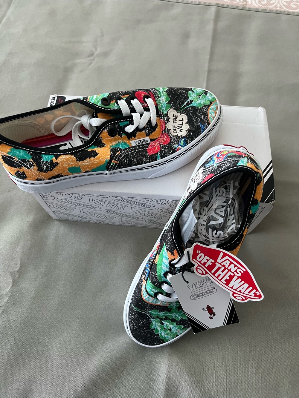 Vans Authentic Crayola Van Doren Inspired Sneakers - women’s 6.0 men’s 4.5